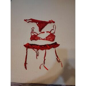 Frederick's of Hollywood Red Lace Bra Garter Thong Lingerie Set XL